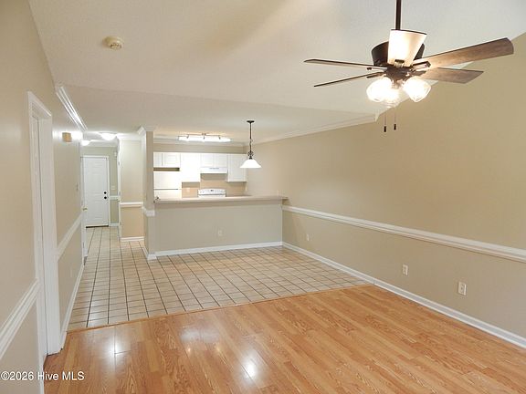 3rd image of 2903 Flintridge Drive