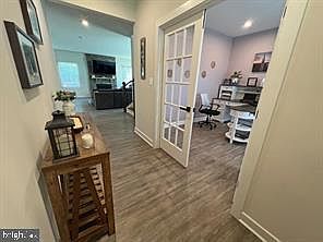 2nd image of 1739 Mel Ln