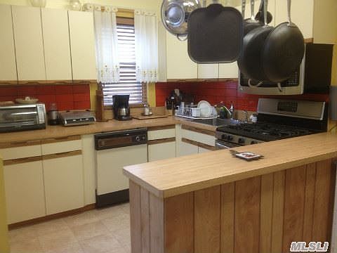 5th image of 10328 110th St