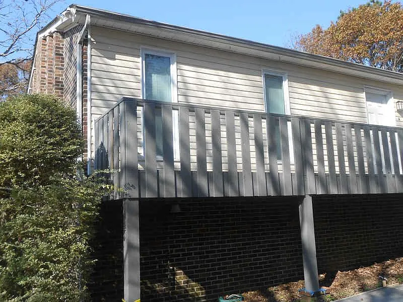 Front deck