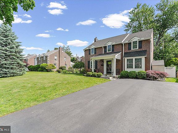 2nd image of 9 Pickwick Ln