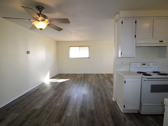 2nd image of 1189 Carlsbad Pl