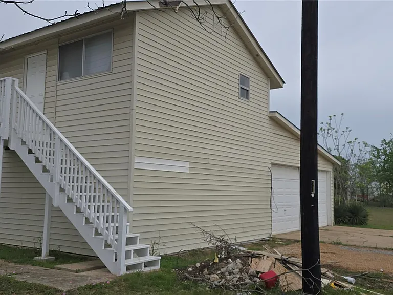 Kelly Ln — Photo 2