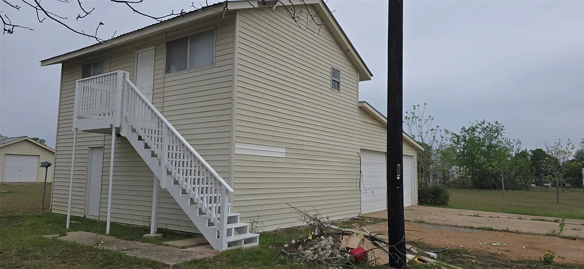 Building Photo - Kelly Ln