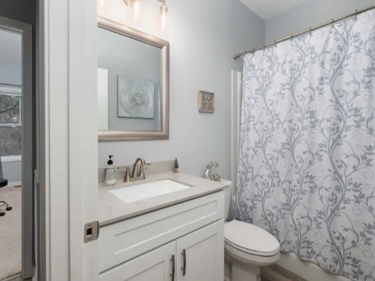 1239 Oxford Village Cir — Photo 12