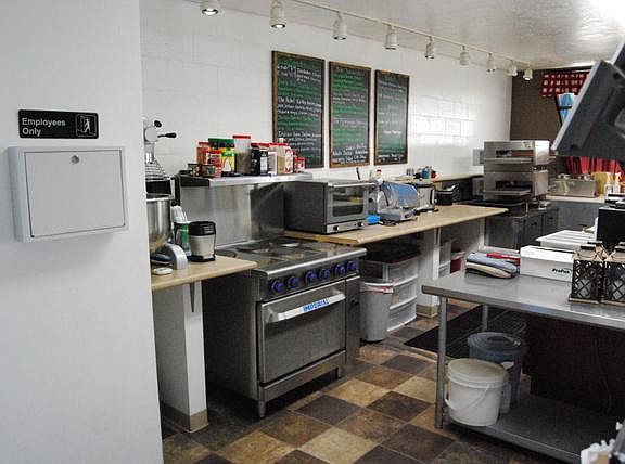 4th image of 450 Washington St