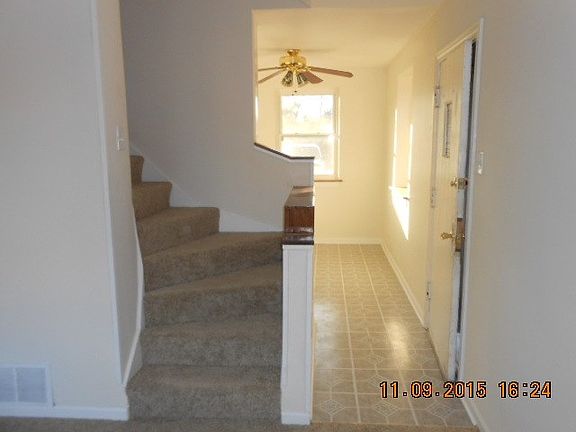 4th image of 440 East Ave #8