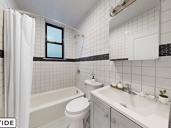5th image of 118 E 93rd St #Penthouse