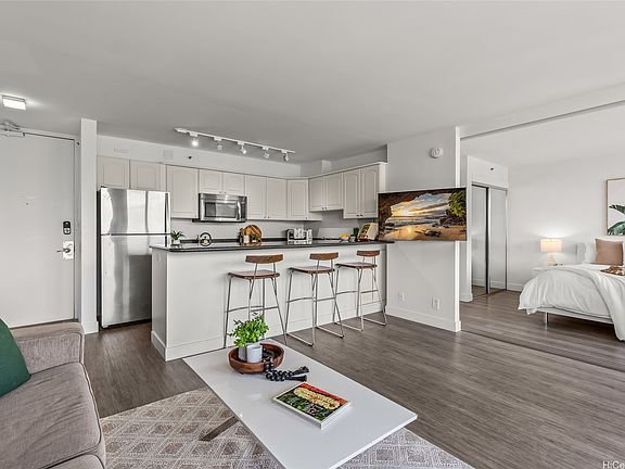 3rd image of 201 Ohua Ave #3205