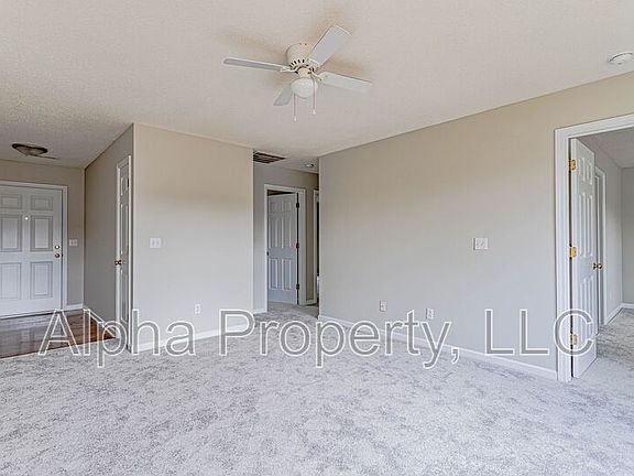 3rd image of 4 Buzzell Ct