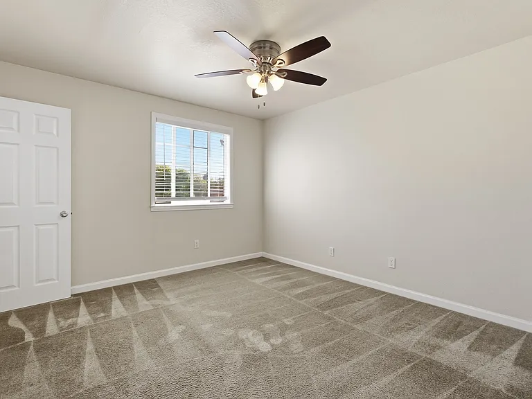 1162 Davis St — Photo 20