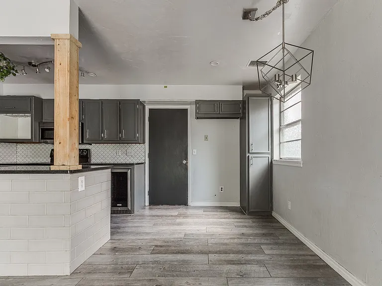 105 Paul Ave — Photo 12