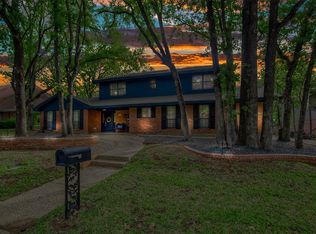 4903 Racquet Club Dr, Arlington, TX 76017