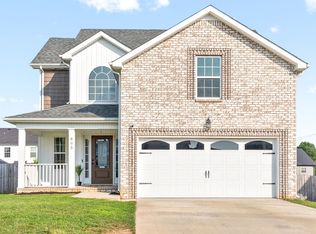 895 Wild Elm Ct, Clarksville, TN 37042