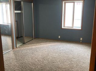 506 Russell St #3, Oakville, IA 52646