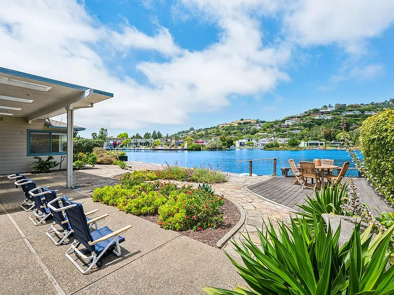 6 Windward Rd — Photo 10