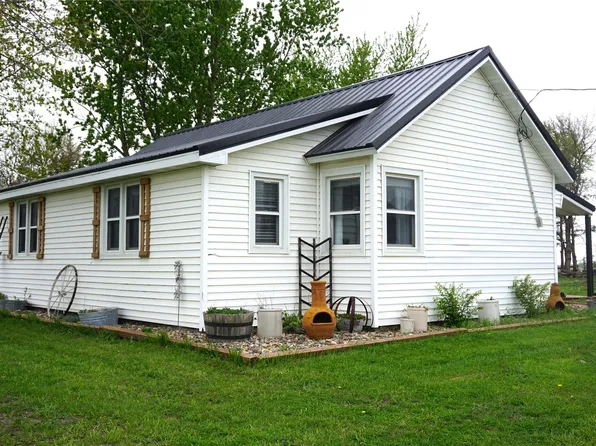 1755 280th St, Winterset, IA 50273