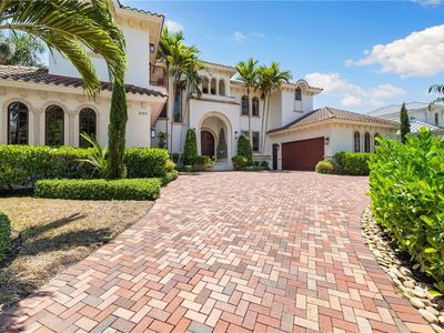 590 17th Ave S, Naples, FL, 34102