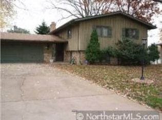6401 Westchester Cir, Golden Valley, MN 55427