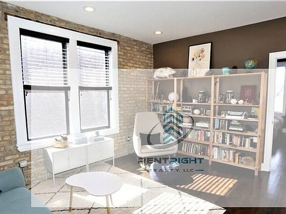 5th image of 2019 N Hoyne Ave #2F