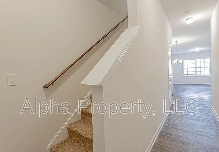 30 Moorlyn Ln — Photo 4
