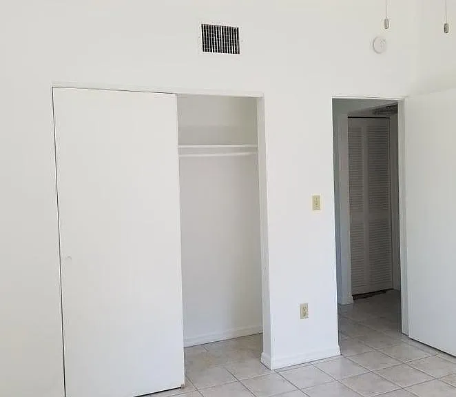1066 Philippe Pkwy #2 — Photo 8