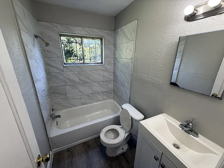 2213 Lea Crest Dr — Photo 12