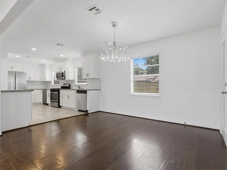 10033 Whiteside Ln — Photo 9