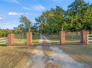 5688 Broach Rd, Bryan, TX 77808