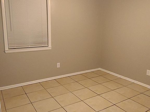 5th image of 3085 Baronne St