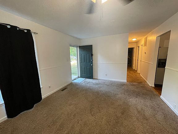 5th image of 409 Polk Dr