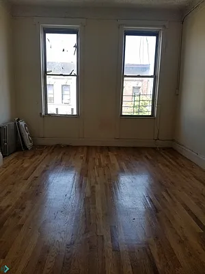 Rented by EXR | media 43