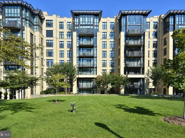 4301 Military Rd NW #Penthouse 5, Washington, DC 20015