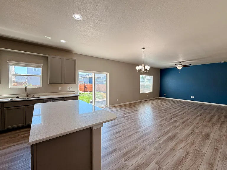 14670 Longhorn Dr — Photo 5