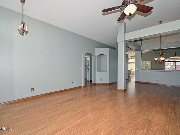 5th image of 1017 E MONTOYA Lane