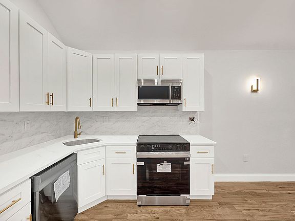 5th image of 1353 E 59th St