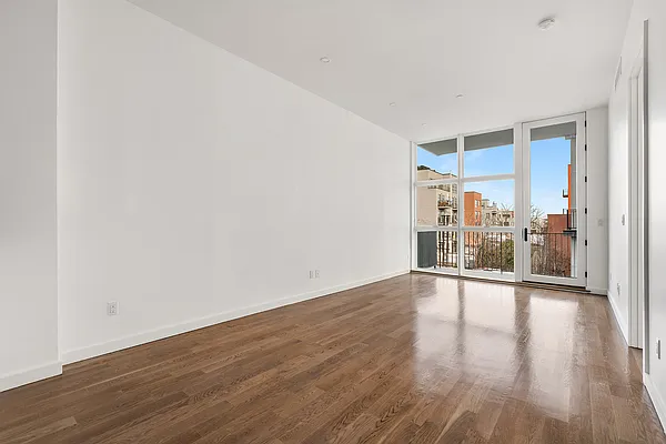 Rented by MNS | media 12