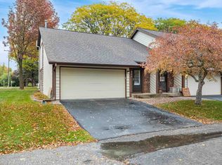 610 Stonehedge Ln #3A, Appleton, WI 54914