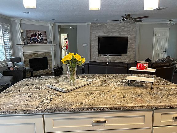 4th image of 12026 Dorrance Ln
