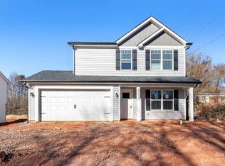 8020 Linda Lake Dr, Charlotte, NC 28215