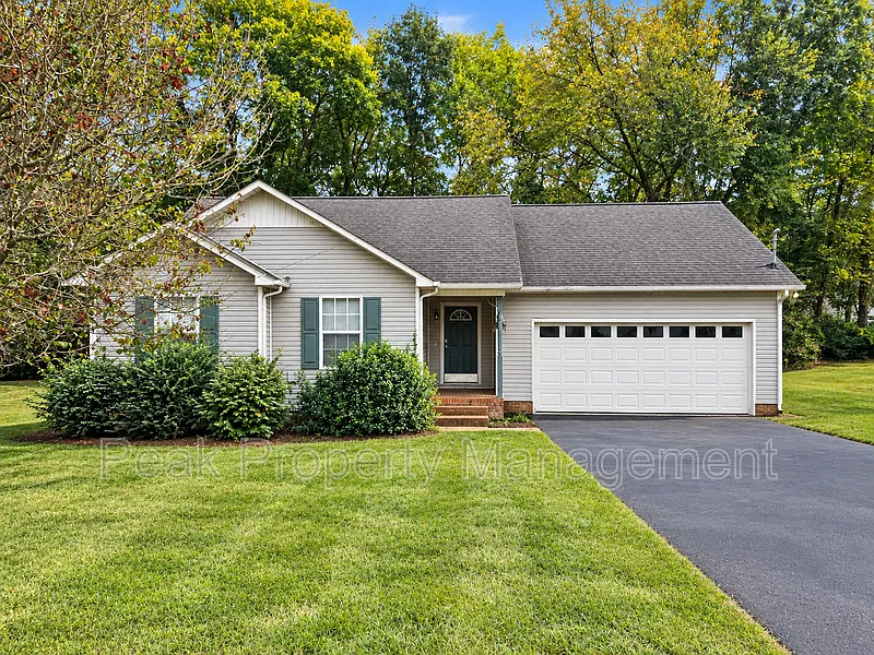 102 Dawn Dr