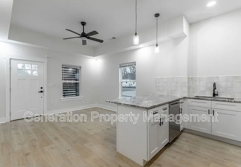 1124 Garfield St #A — Photo 15