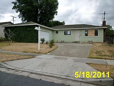 2nd image of 2158 Ridgeview Ter