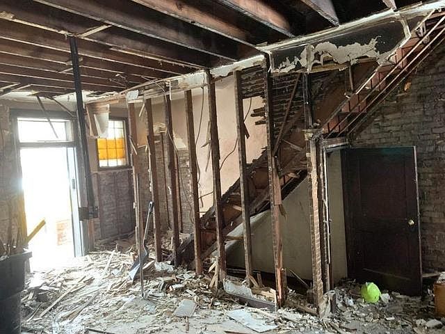 2nd image of 3329 W Van Buren St