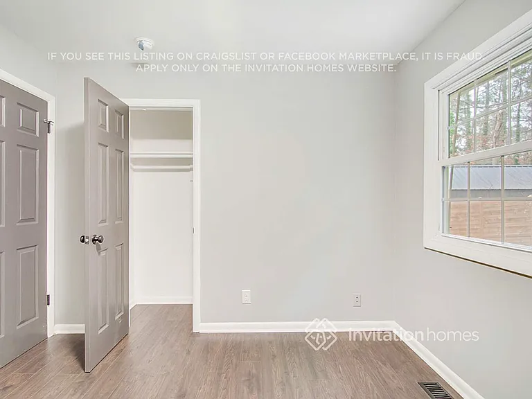 1100 Chatham Ln — Photo 19