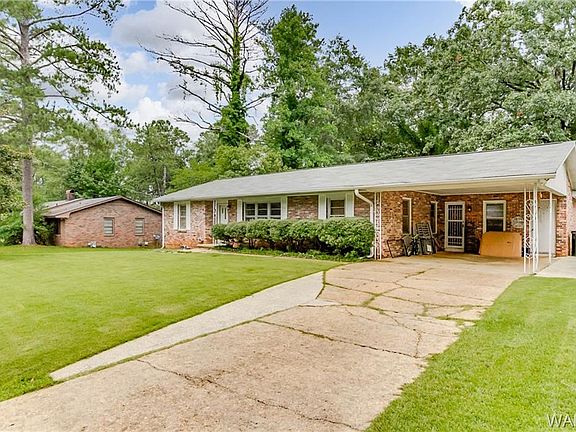 2nd image of 3669 Mayfair Dr
