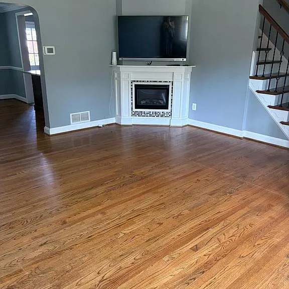 1543 Cottage Ln — Photo 4