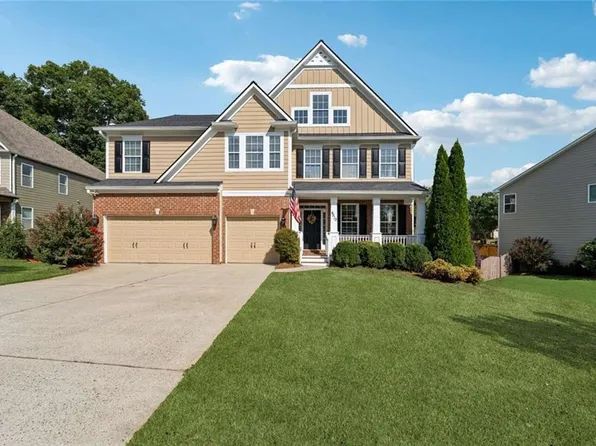 4510 Trailmaster Cir, Cumming, GA 30028