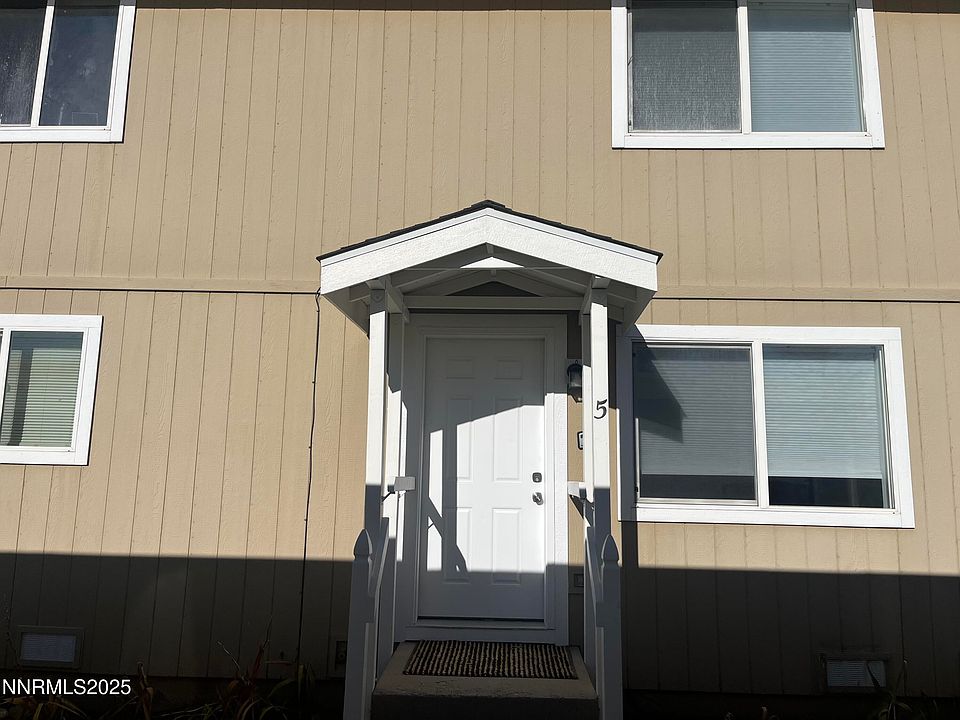 1st image of 1265 Redwood Cir APT 5