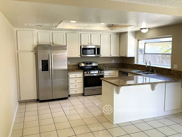 12625 Softwind Dr — Photo 3